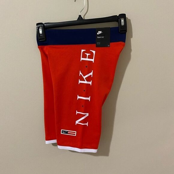 Nike Women's Sportswear Essential Americana Bike Shorts - Picture 5 of 9